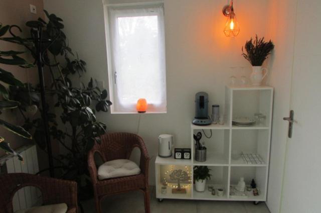 Chambre 20M2 Avec Salle De Bain Privee Dans Maison En Bois 拉沃尔 外观 照片