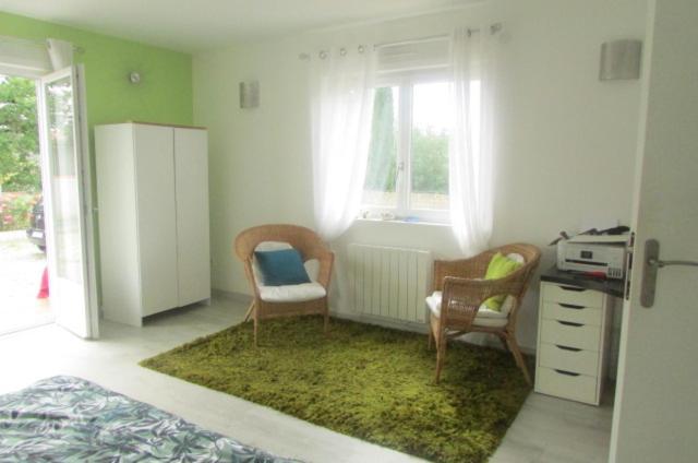 Chambre 20M2 Avec Salle De Bain Privee Dans Maison En Bois 拉沃尔 外观 照片