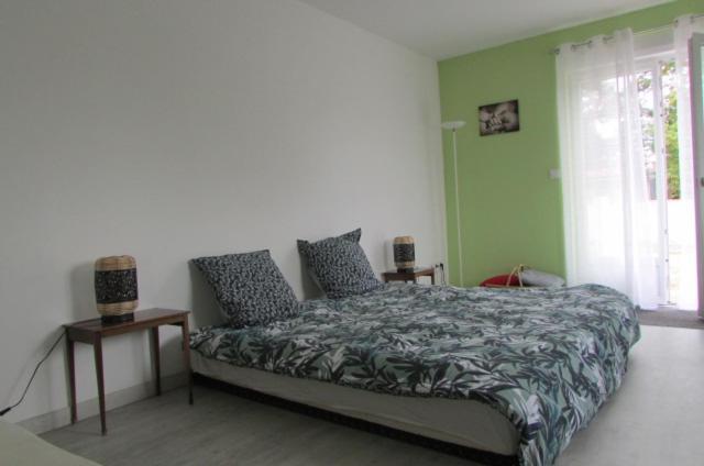 Chambre 20M2 Avec Salle De Bain Privee Dans Maison En Bois 拉沃尔 外观 照片